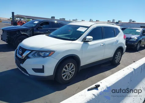 2017 Nissan Rogue Sv z USA, uszkodzony, nr VIN JN8AT2MT0HW132796